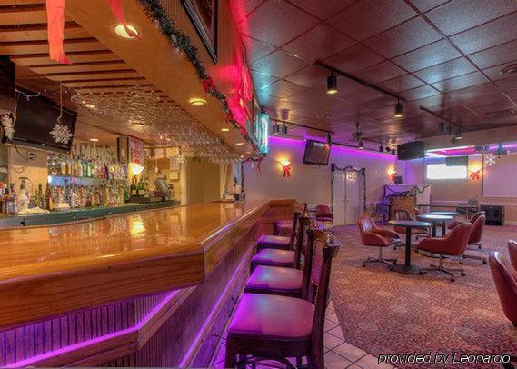 Econo Lodge Inn & Suites למברטון מסעדה תמונה