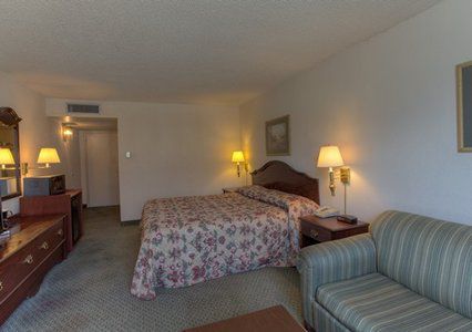 Econo Lodge Inn & Suites למברטון מראה פנימי תמונה